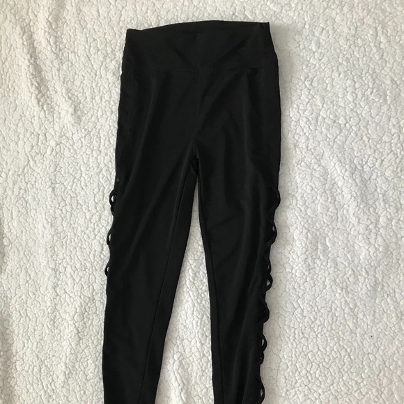 Pants - Black leggings with mesh down the side